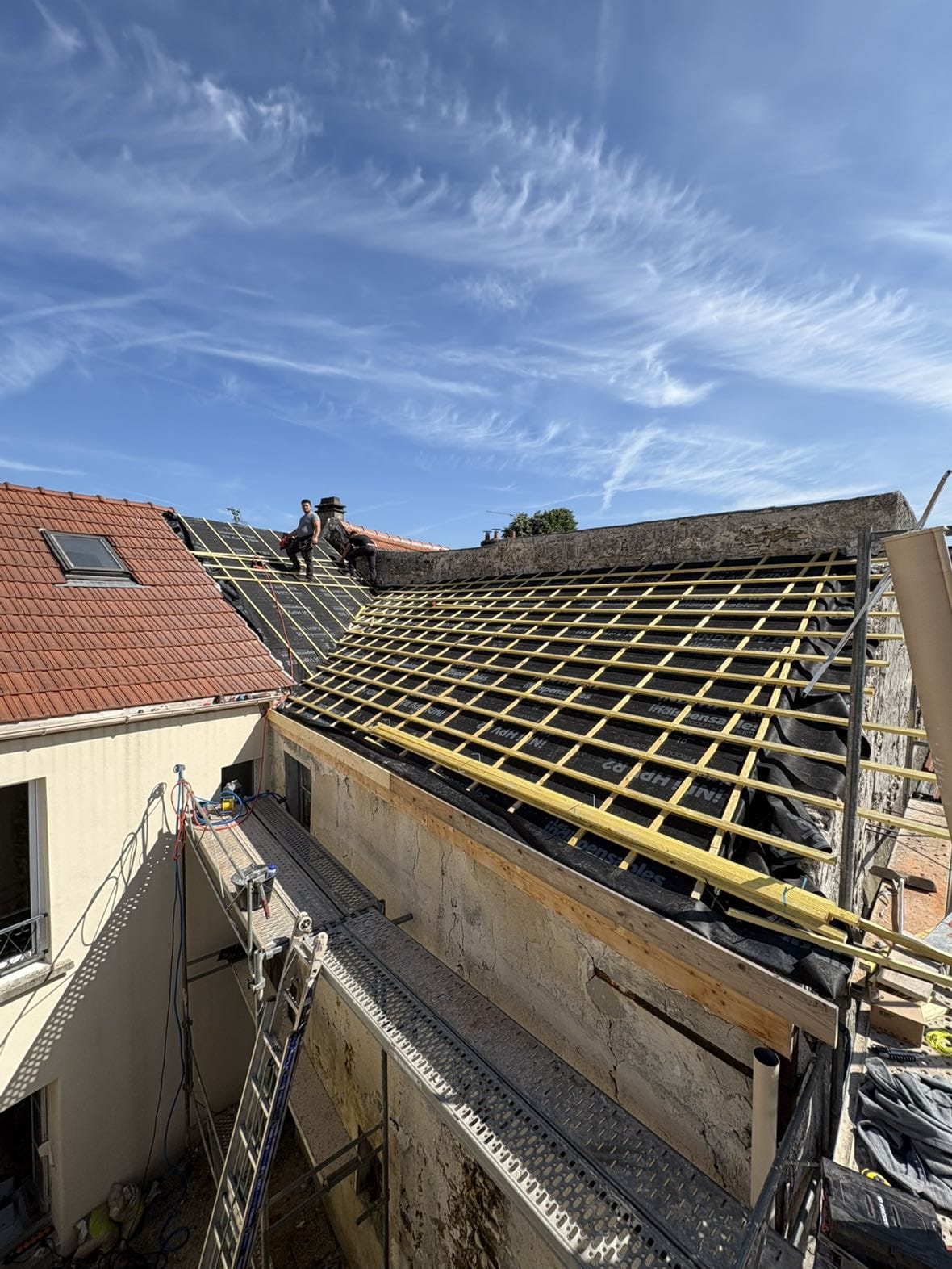 WhatsApp Image 2025-10-19 at 23.35.33