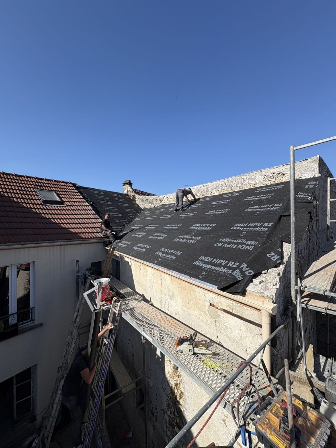 WhatsApp Image 2025-10-19 at 23.35.35 (2)