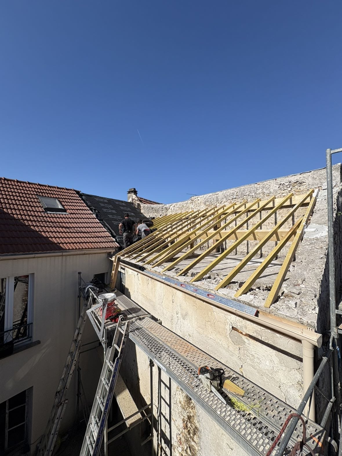 WhatsApp Image 2025-10-19 at 23.35.36 (2)