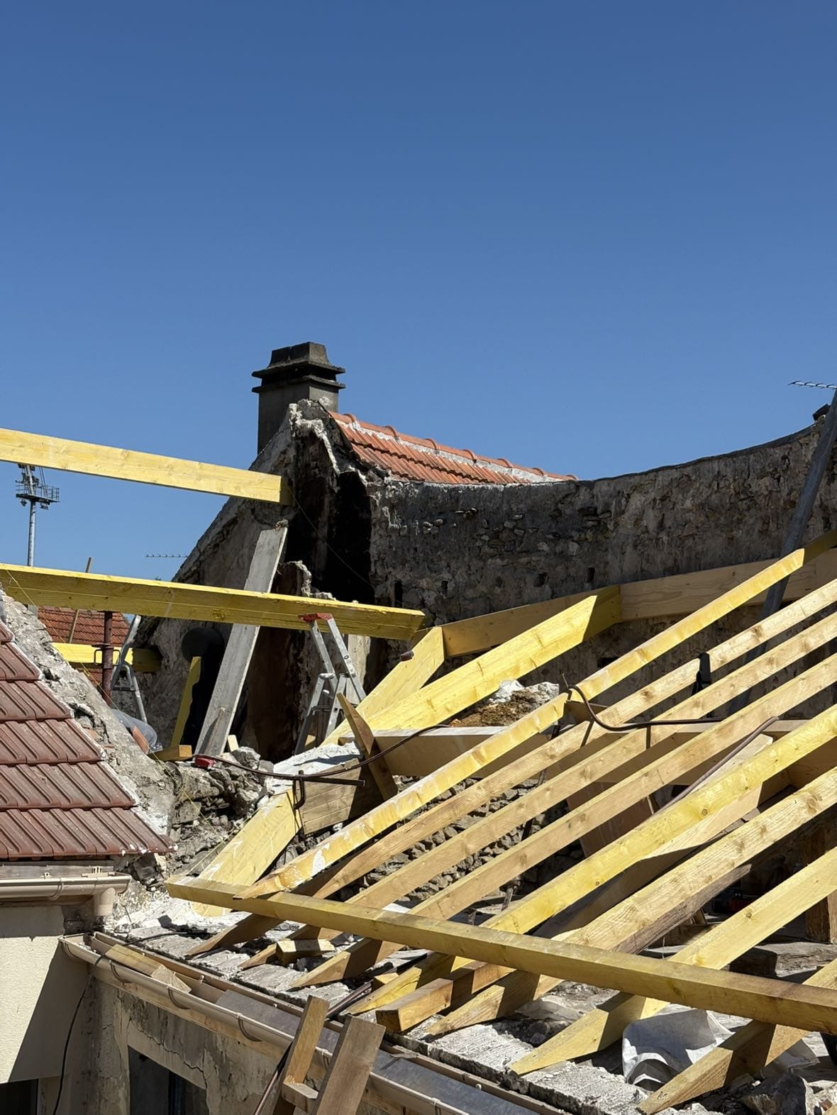 WhatsApp Image 2025-10-19 at 23.35.36 (4)