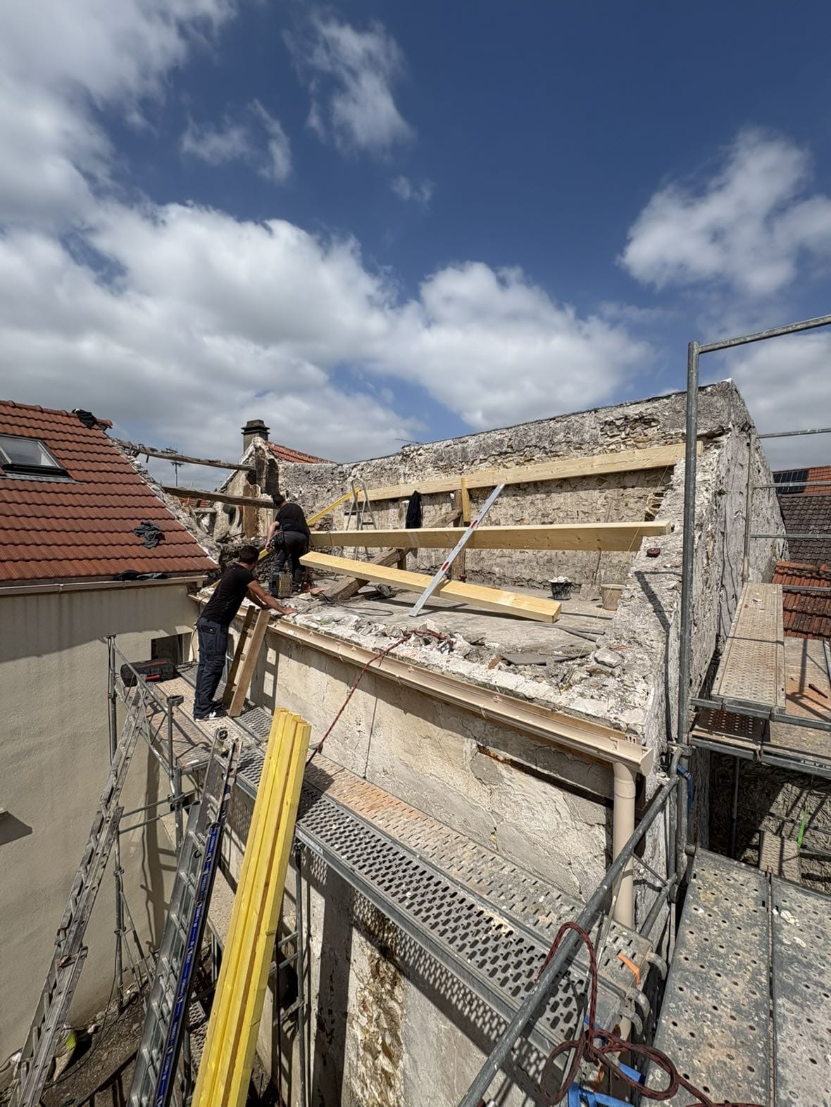 WhatsApp Image 2025-10-19 at 23.35.38 (2)