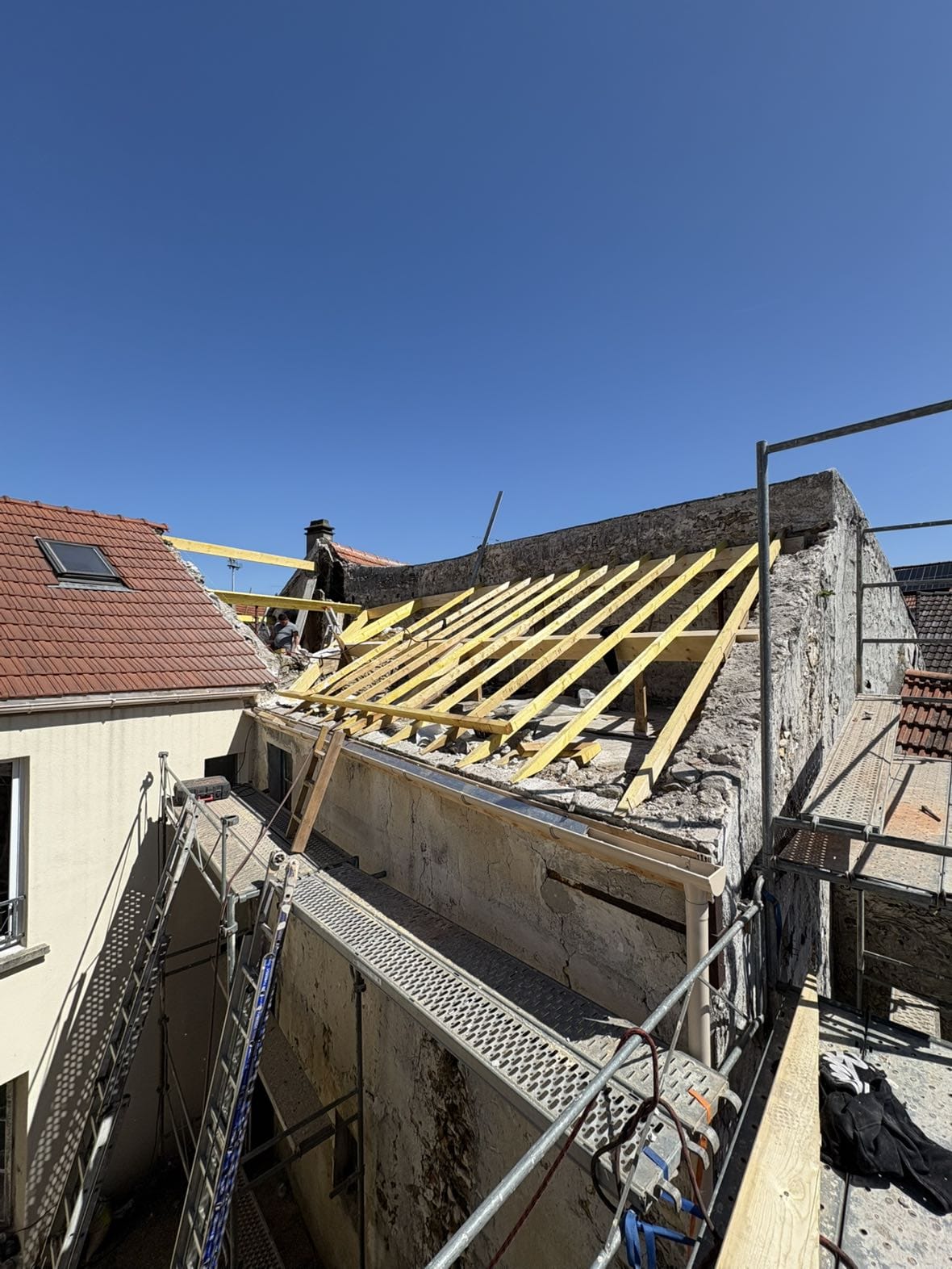 WhatsApp Image 2025-10-19 at 23.35.38 (3)