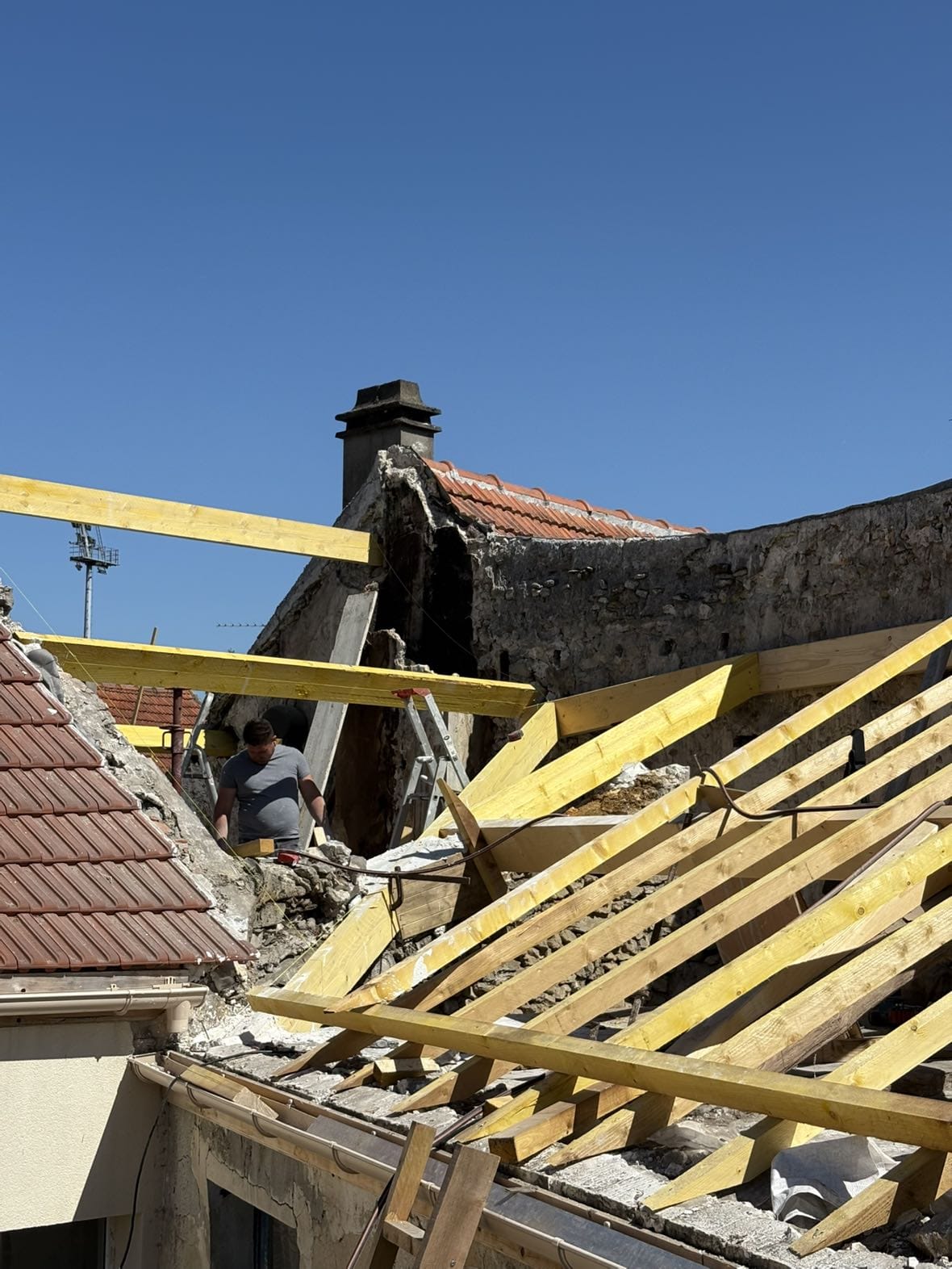 WhatsApp Image 2025-10-19 at 23.35.38