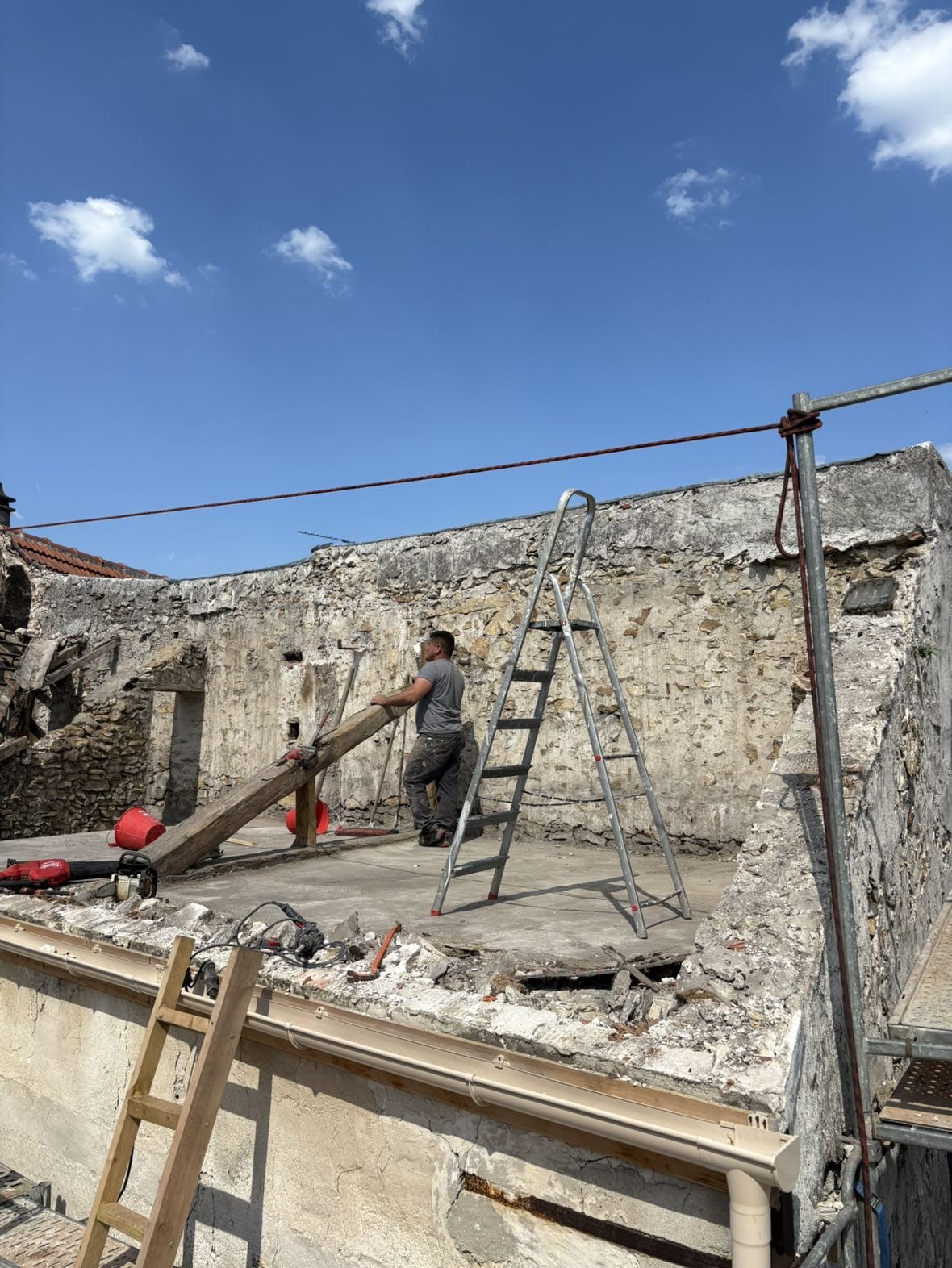 WhatsApp Image 2025-10-19 at 23.35.39 (4)