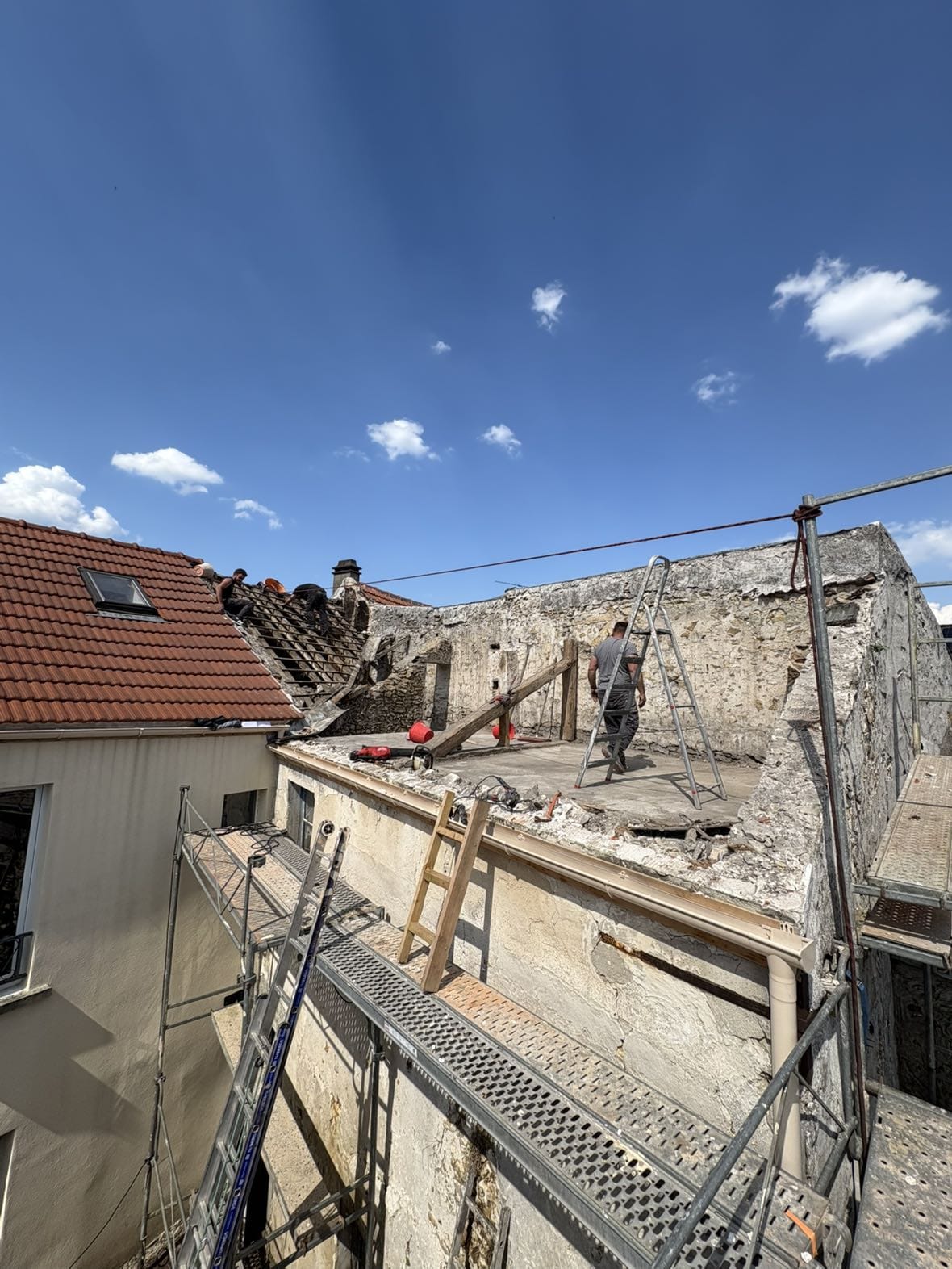 WhatsApp Image 2025-10-19 at 23.35.40 (1)