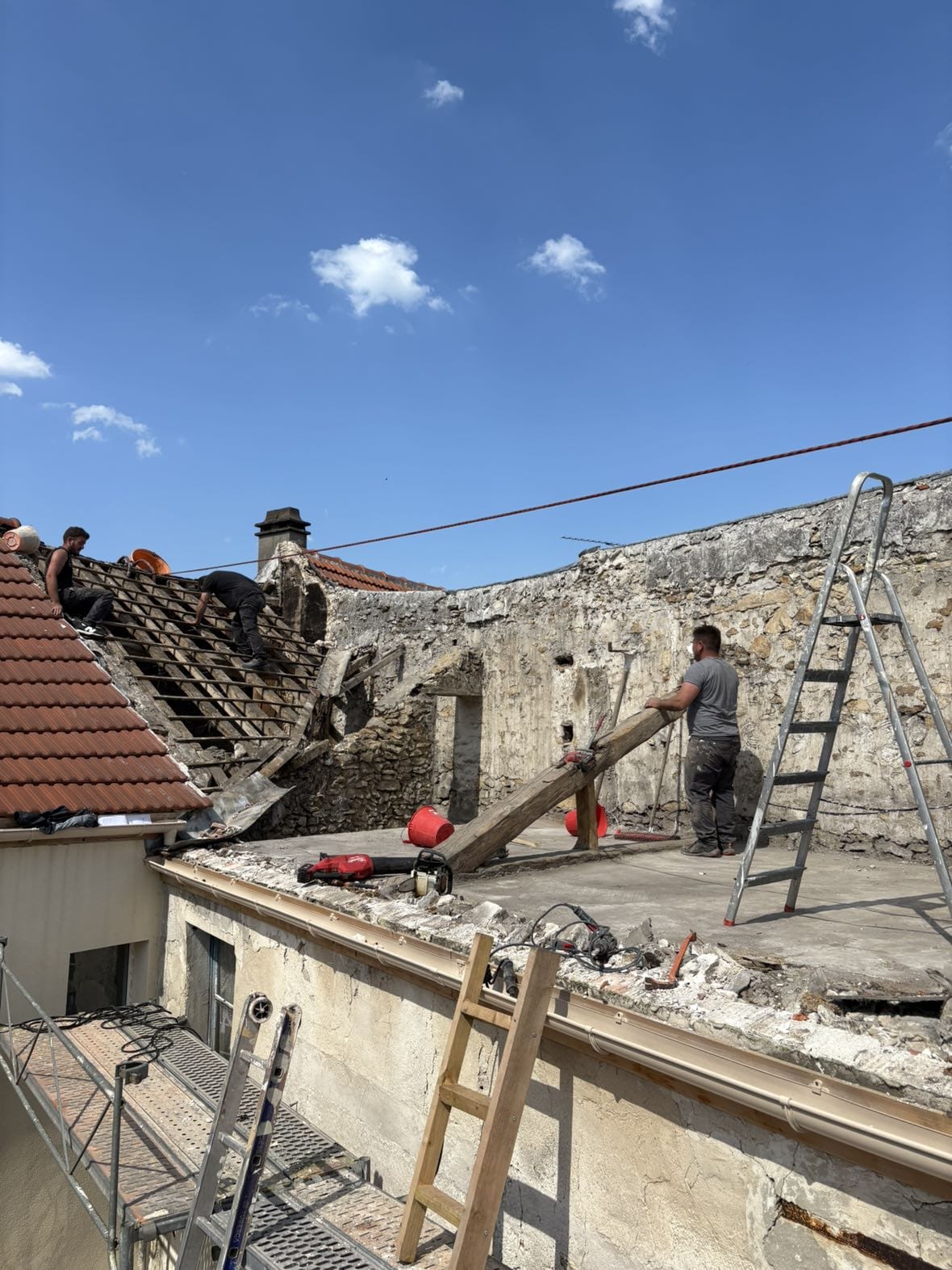 WhatsApp Image 2025-10-19 at 23.35.40