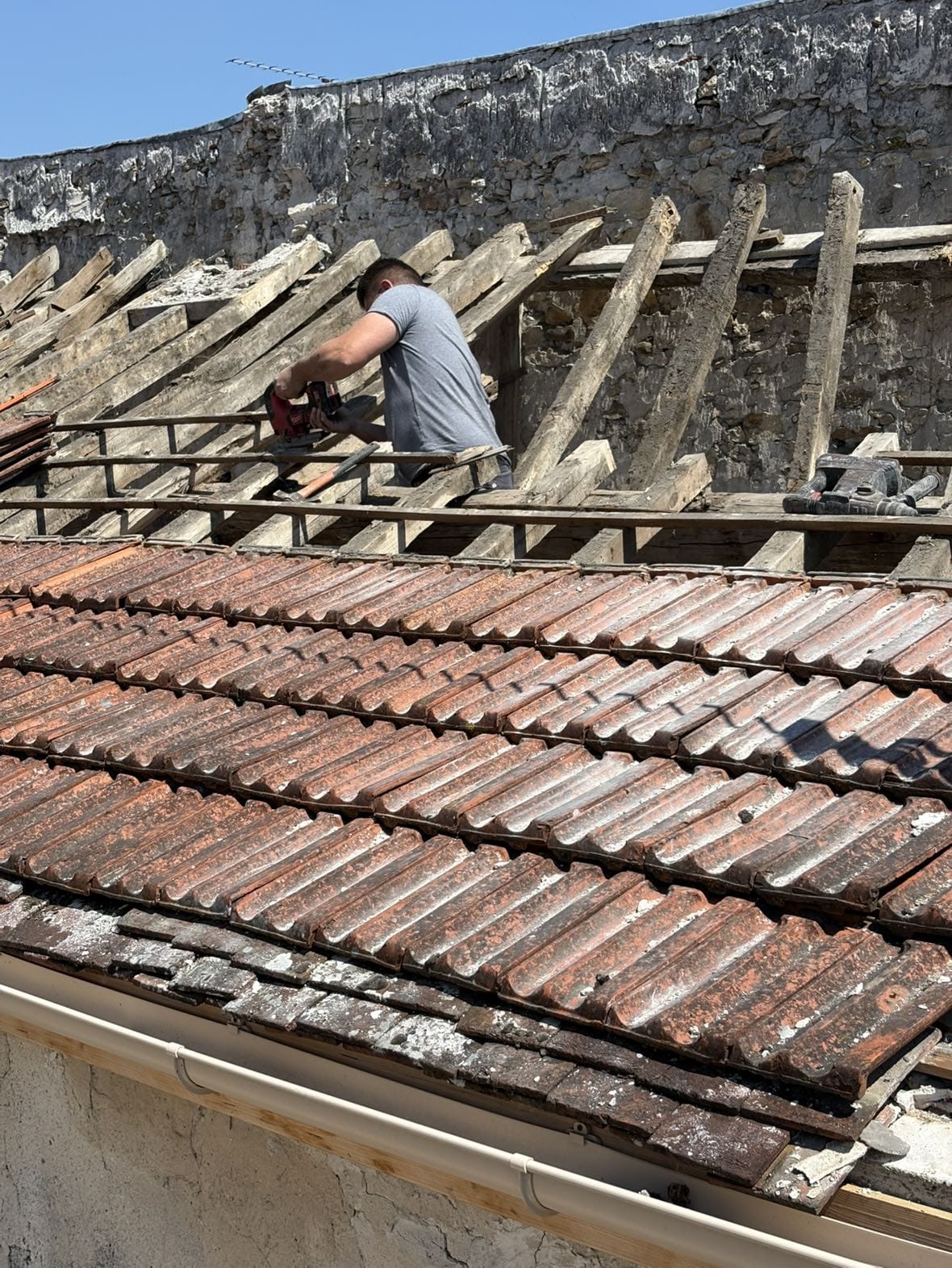 WhatsApp Image 2025-10-19 at 23.35.41