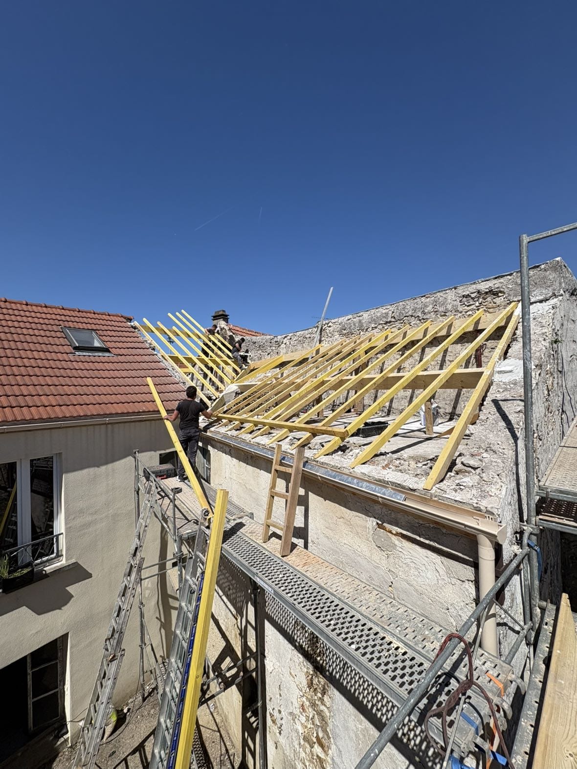 WhatsApp Image 2025-10-19 at 23.35.45 (3)