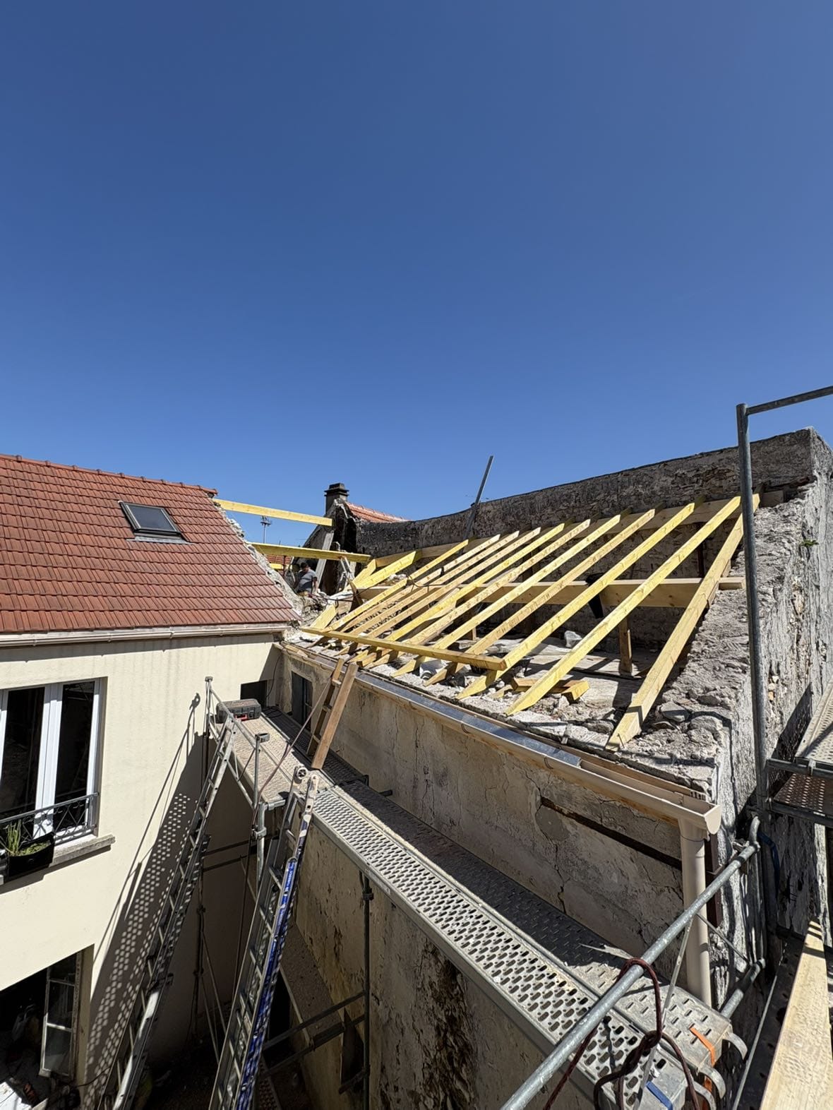 WhatsApp Image 2025-10-19 at 23.35.45 (4)