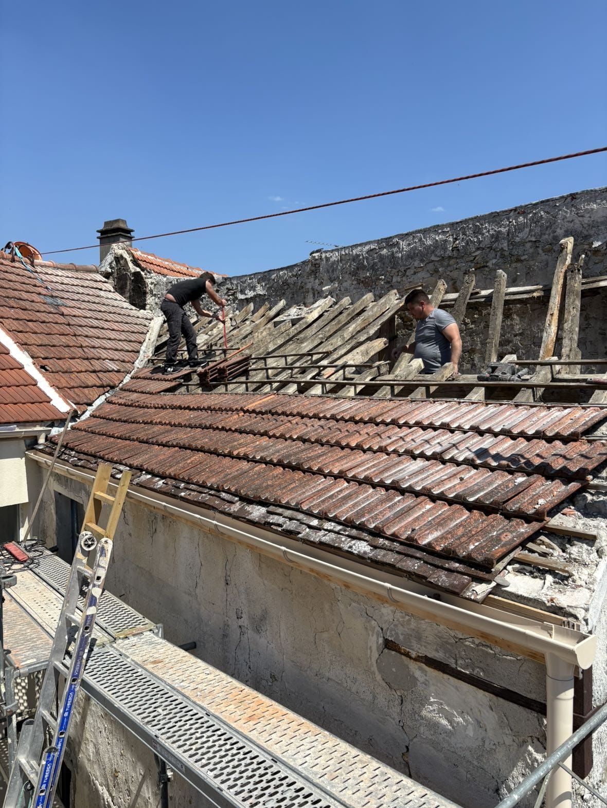 WhatsApp Image 2025-10-19 at 23.35.47 (2)