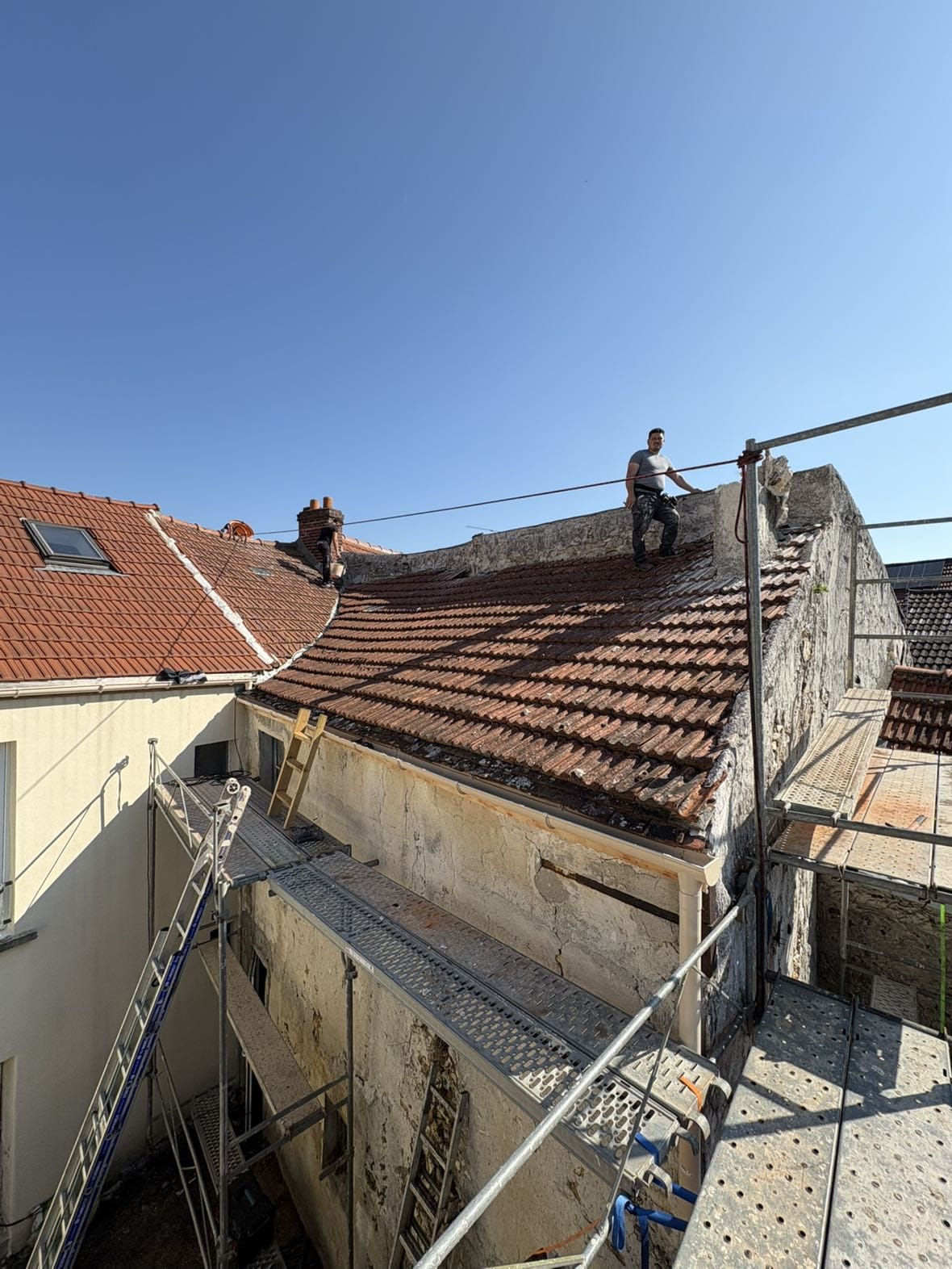 WhatsApp Image 2025-10-19 at 23.35.47 (3)