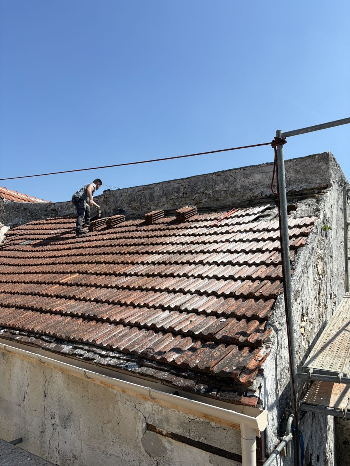 WhatsApp Image 2025-10-19 at 23.35.48 (2)