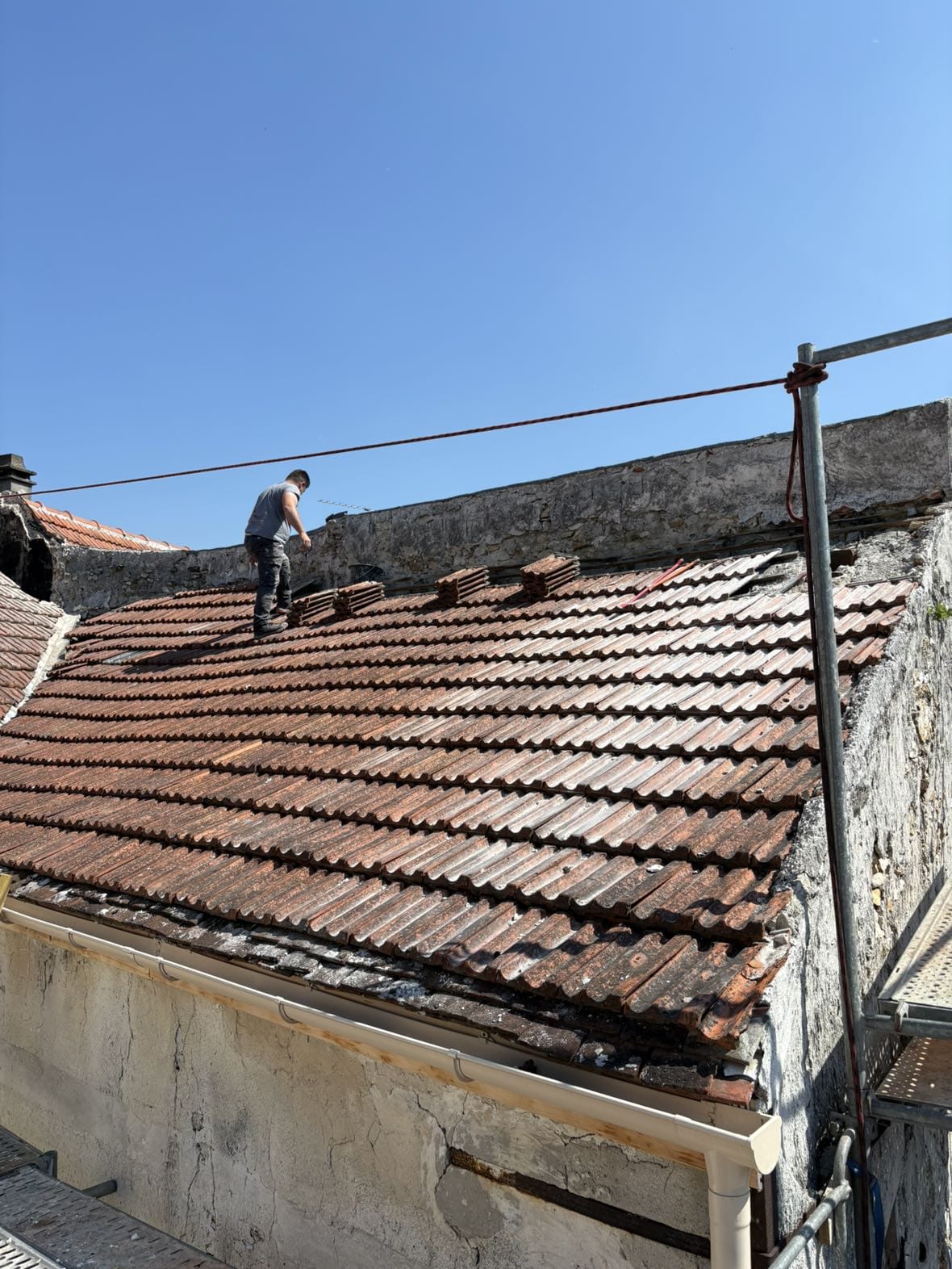 WhatsApp Image 2025-10-19 at 23.35.48