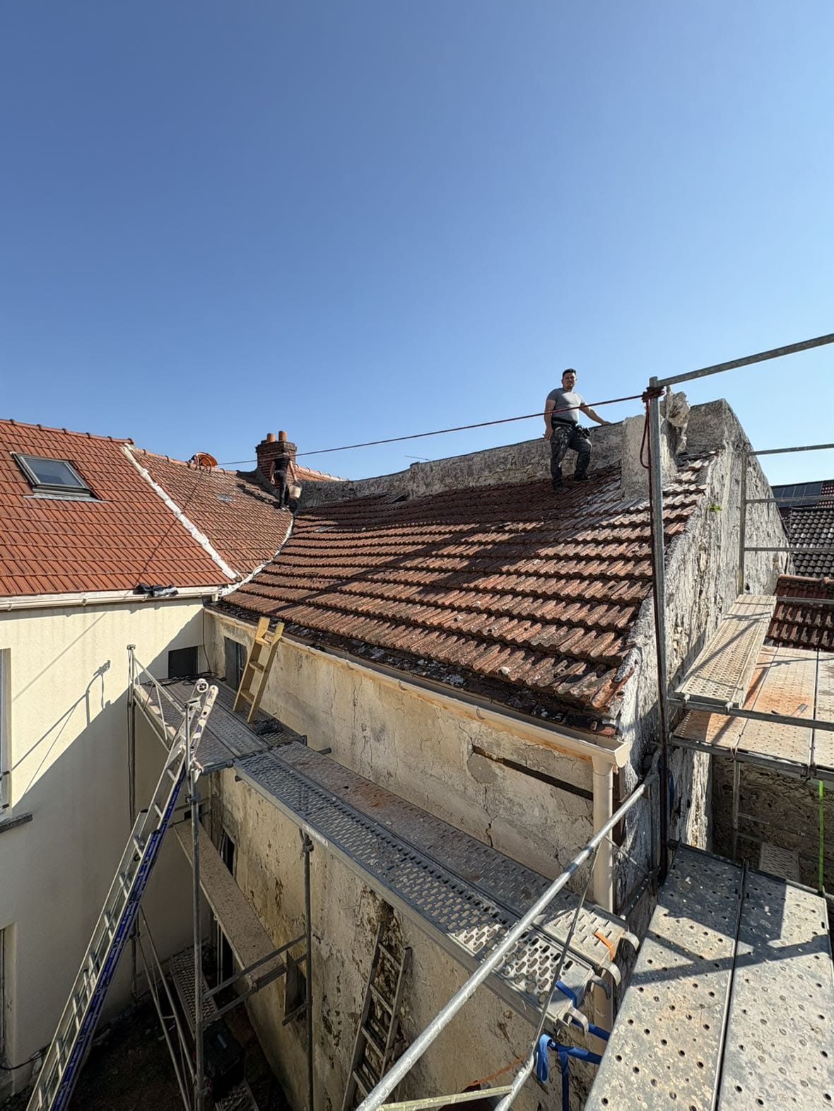 WhatsApp Image 2025-10-19 at 23.35.49 (3)